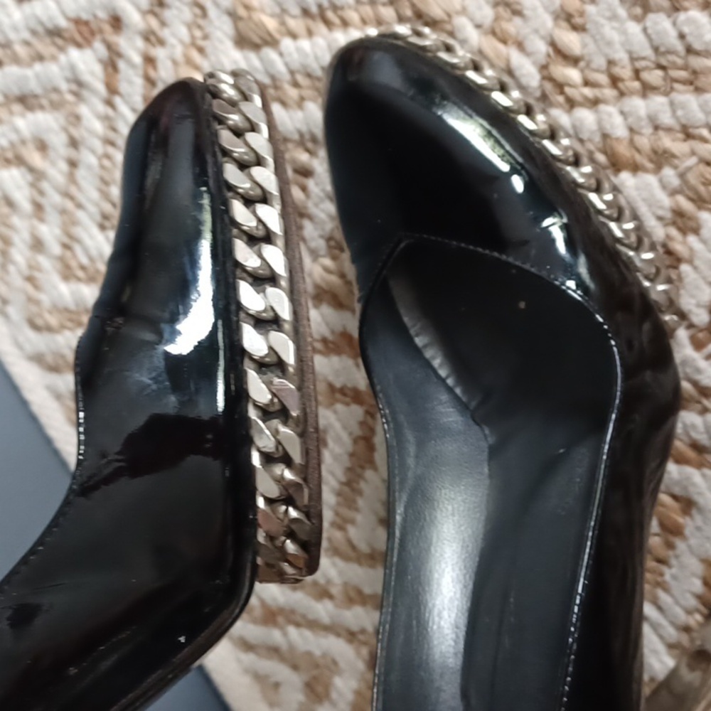 Stuart Weitzman Patent Leather Pumps - Picture 3 of 16